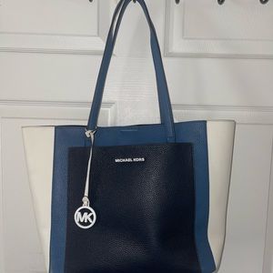 NWT Michael Kors Tote Blue and White